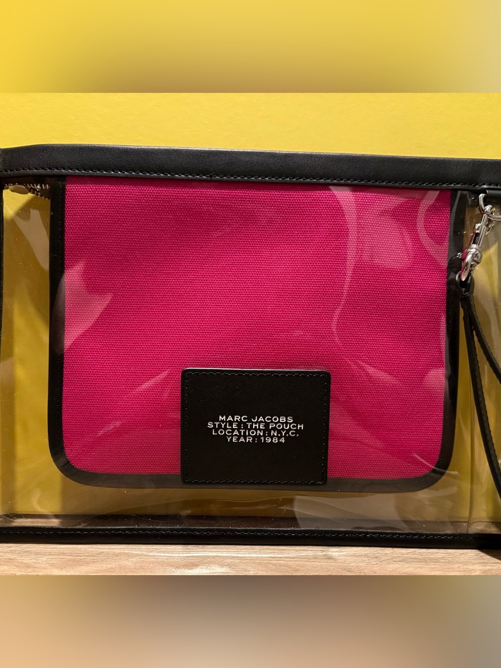 Marc Jacobs Clear Wristlet with Hot Pink Insert and Black Trim - Picture 2 of 2